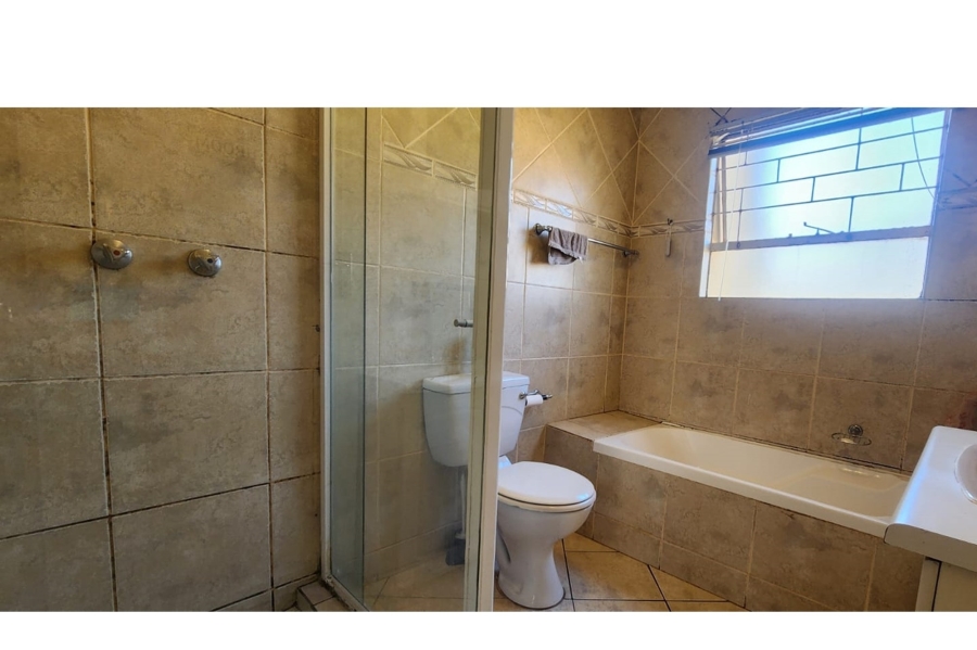 3 Bedroom Property for Sale in Wilkoppies North West